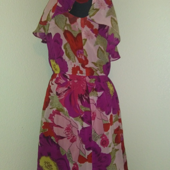 Off Shoulder Dress - Picture 3 of 6